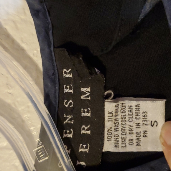 🧡SPENCER JEREMY: Navy Top - Picture 3 of 4